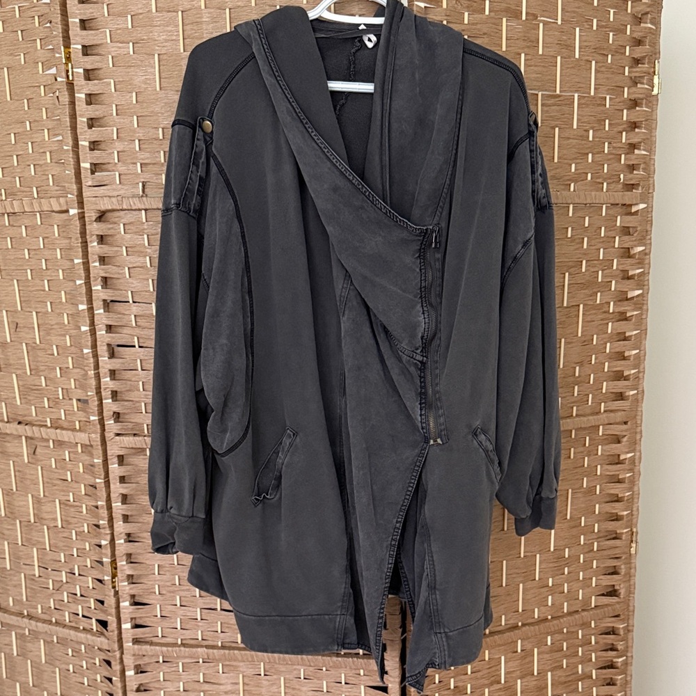 Vintage Free People Women's Black Draped sweater/ jacket NWOT